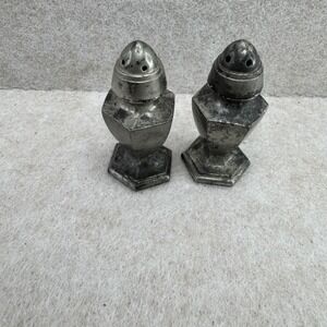 CS 317 Salt & Pepper Shaker Set Pewter Hexagonal Base Vtg Tabletop Decor Pair